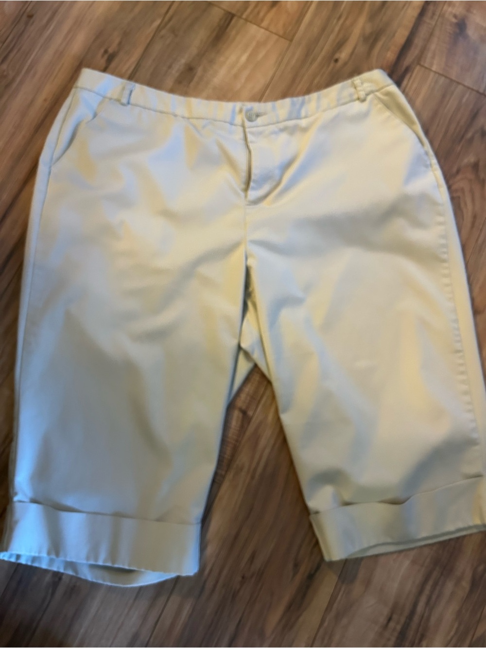Dockers Women's Light Khaki Bermuda Shorts